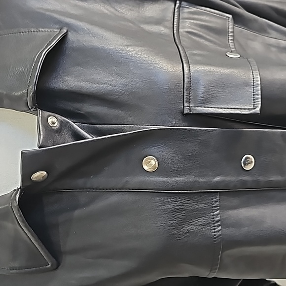 Zara Oversized Vegan Leather Jacket Shirt long sleeves snap closure Size M - Picture 10 of 15